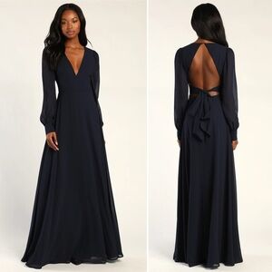 NWT Lulu’s Talk About Divine Navy Blue Long Sleeve Backless Maxi Dress Size M